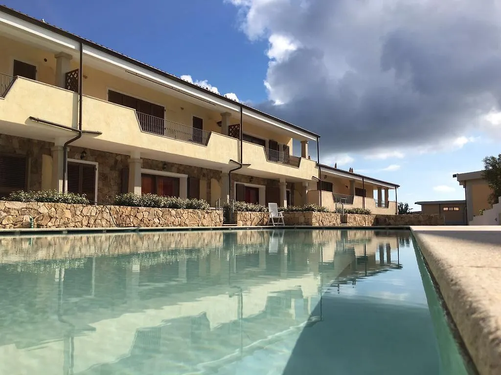 Le Perle Villa Palau 0*,
